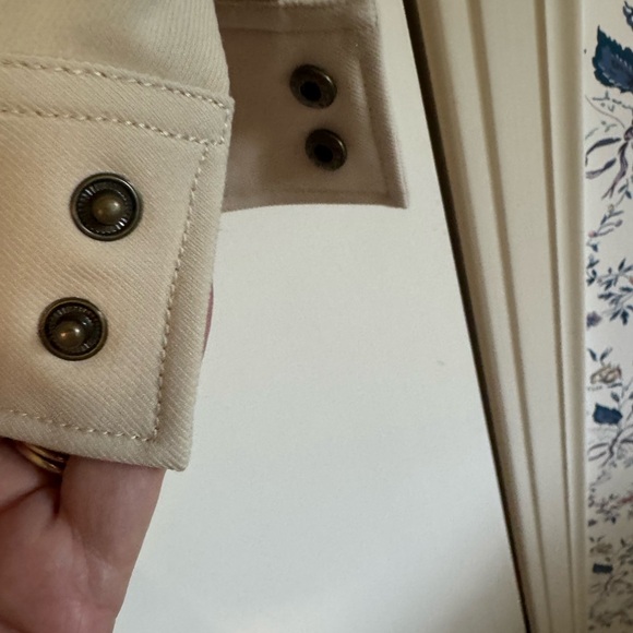 Banana Republic Cream Utility Jacket with Belted Waist - Picture 4 of 7